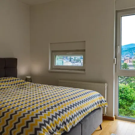 Panorama Apartment In City-Centre Szarajevó Kültér fotó
